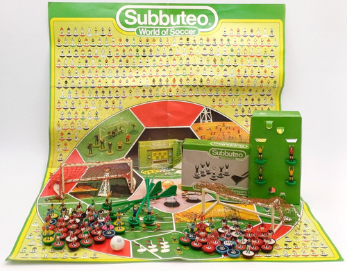 Subbuteo world soccer set - world,