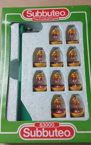 Subbuteo 63000 watford - 🟡,
